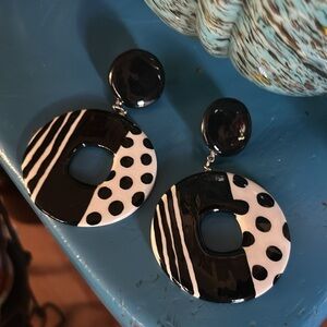 Vintage Abstract Black & White Signed Ceramic Pierced Earrings